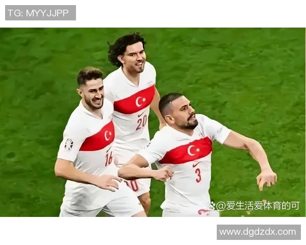聚焦土耳其足球球星成长历程与国际赛场辉煌表现